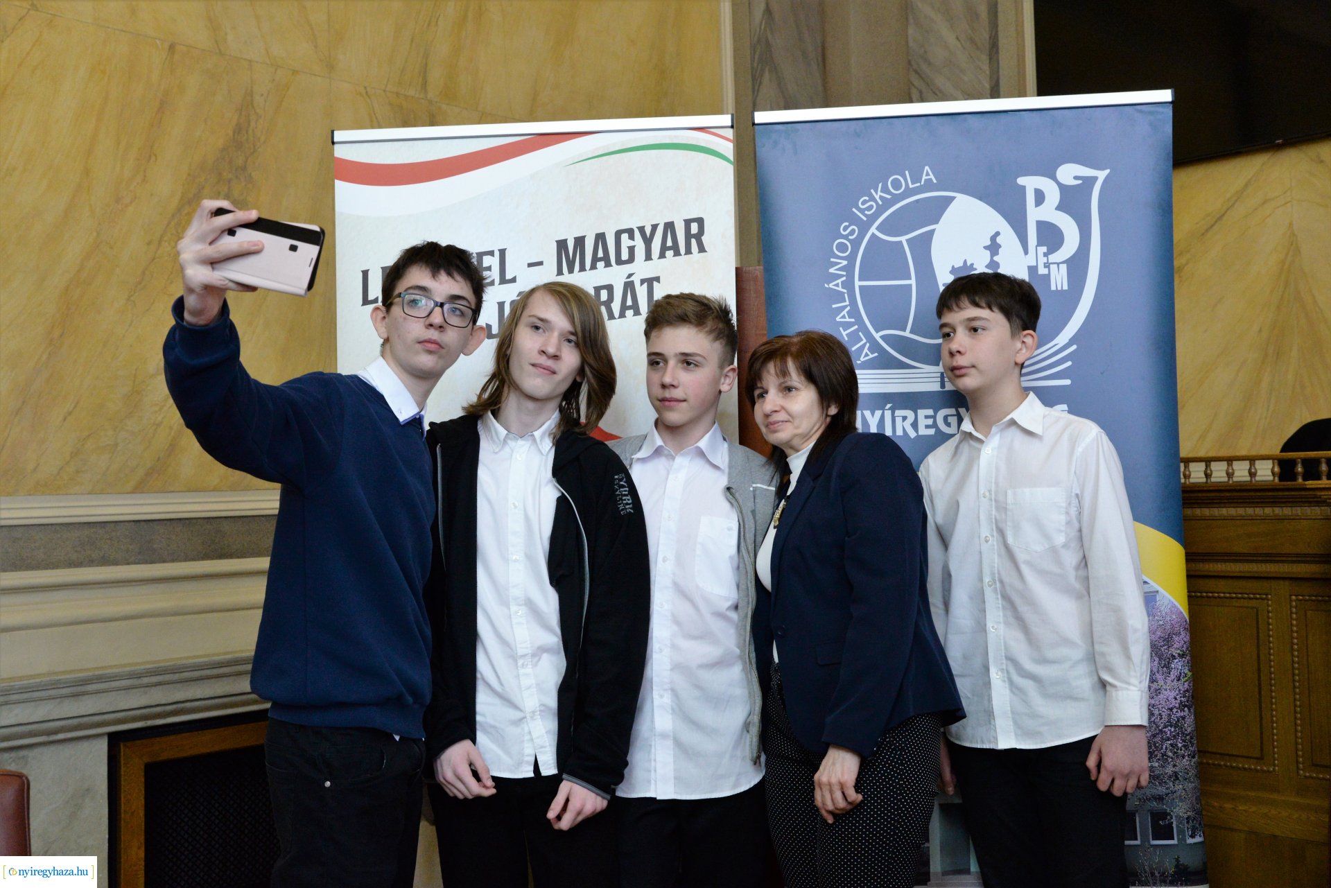 Lengyel-magyar két jó barát - eredményhirdetés az általános iskolások vetélkedőjén