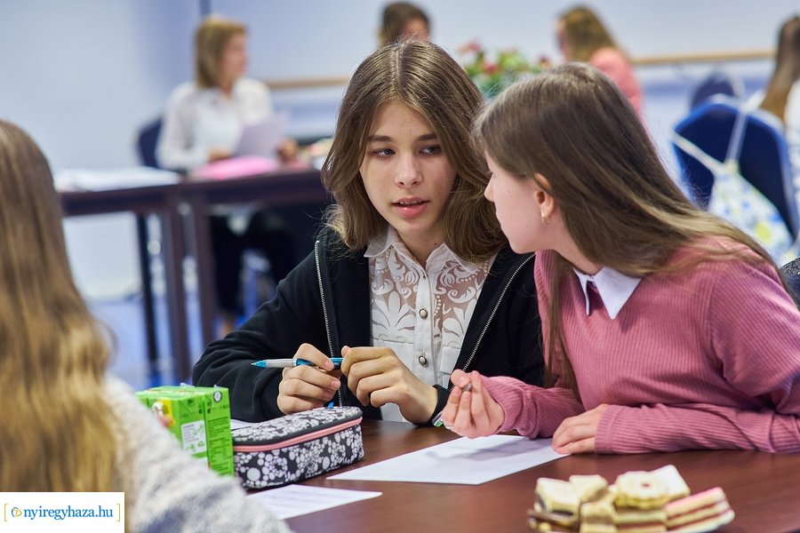 Lengyel-magyar két jó barát - iskolai vetélkedő