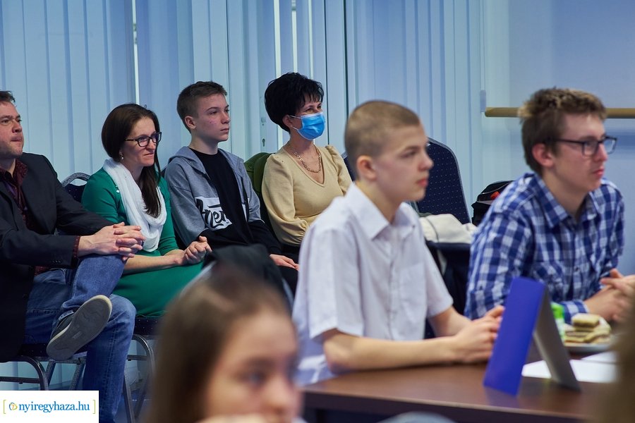 Lengyel-magyar két jó barát - iskolai vetélkedő