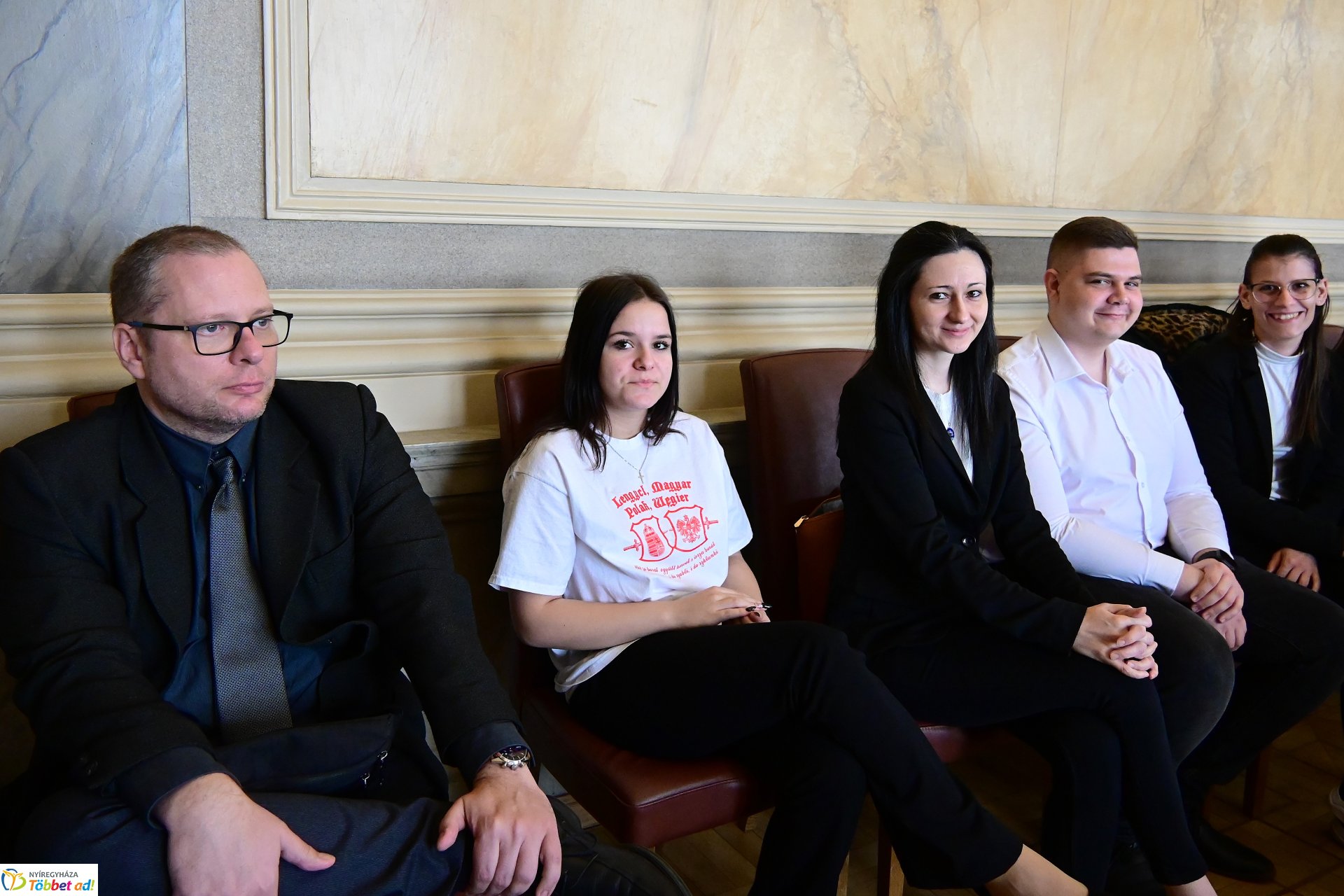 Lengyel-magyar két jó barát - vetélkedő a Városházán