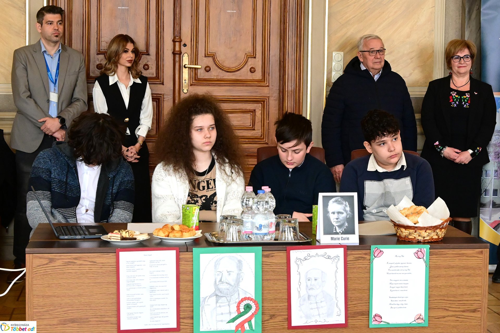 Lengyel-magyar két jó barát - vetélkedő a Városházán