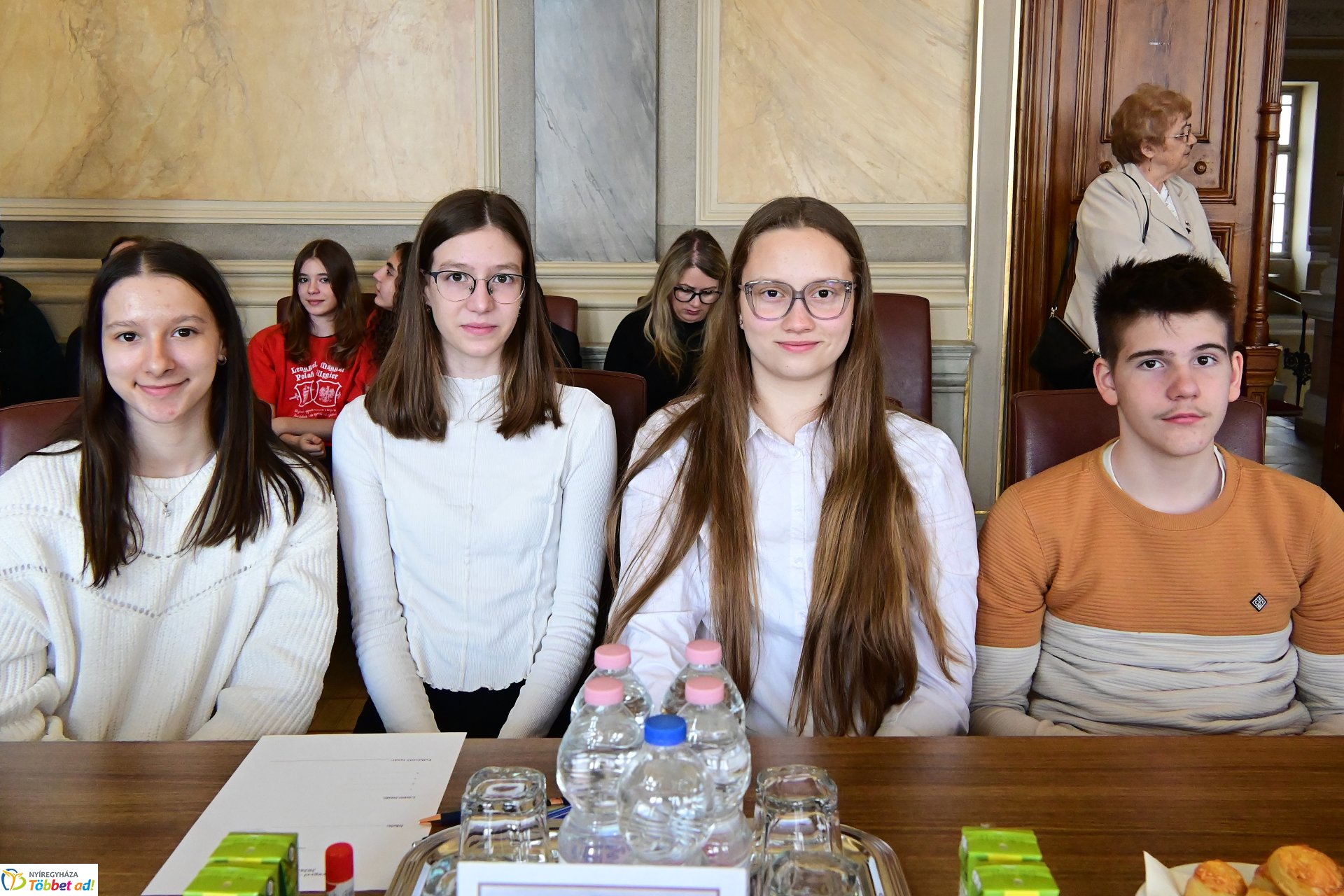 Lengyel-magyar két jó barát - vetélkedő a Városházán