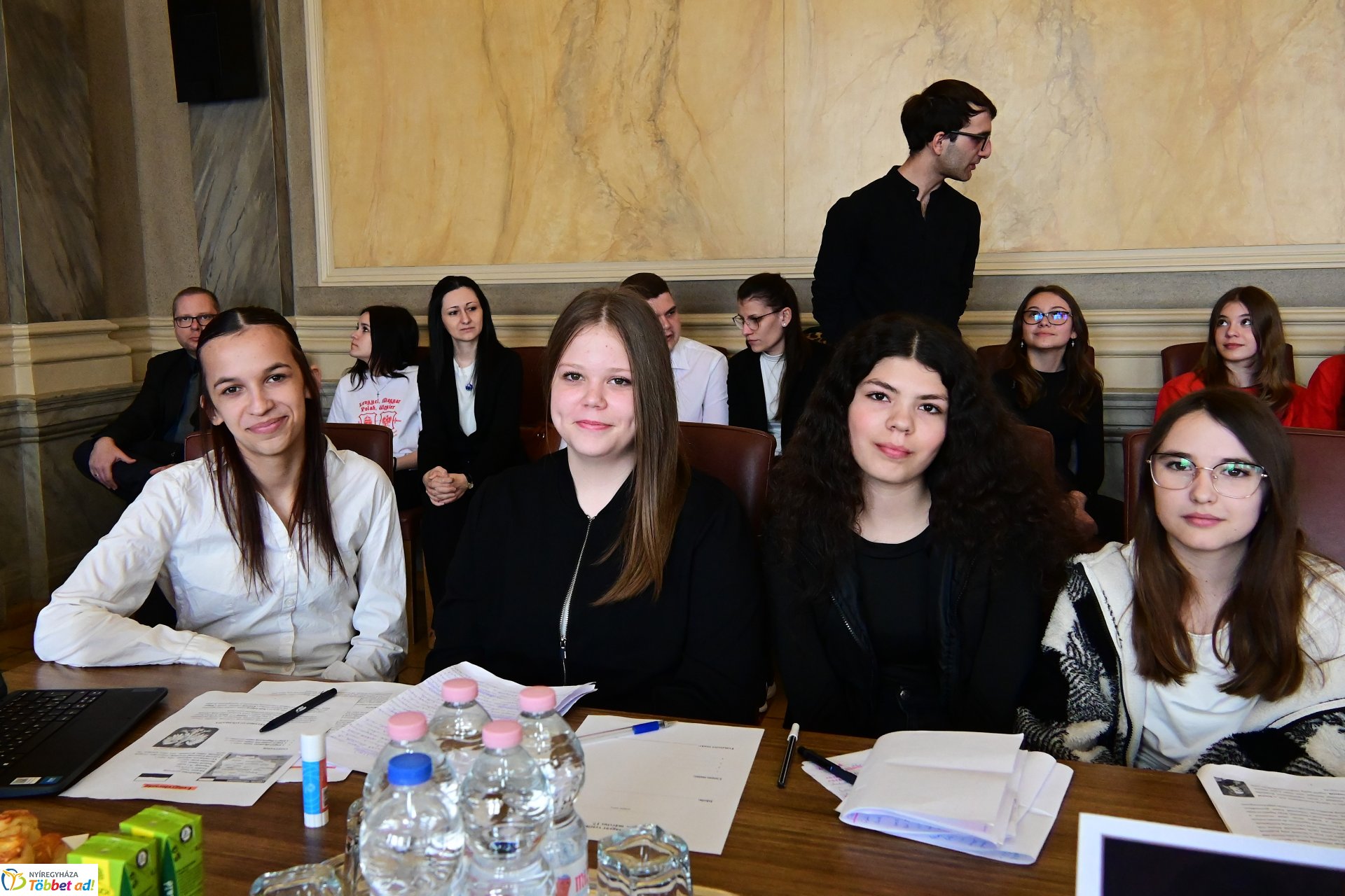 Lengyel-magyar két jó barát - vetélkedő a Városházán