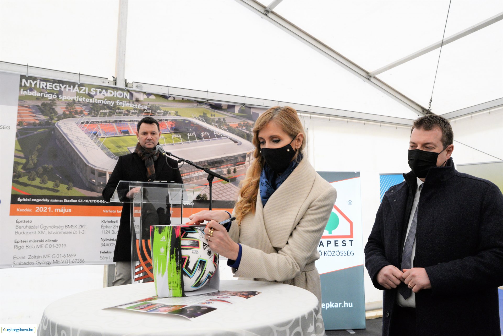 Letették az új stadion alapkövét