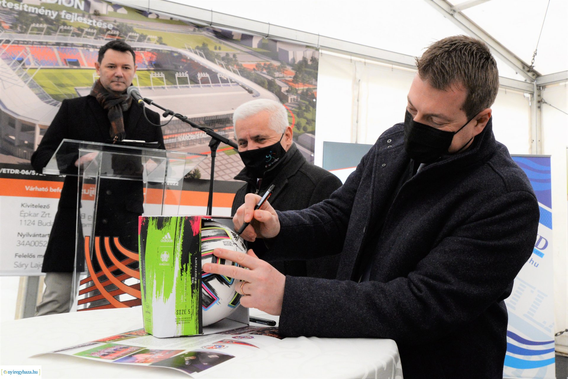 Letették az új stadion alapkövét