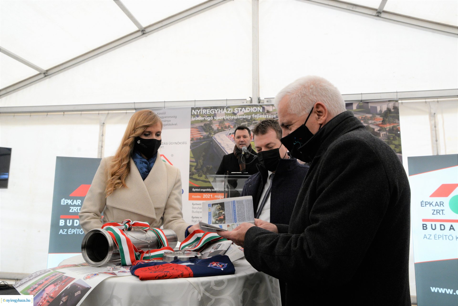 Letették az új stadion alapkövét