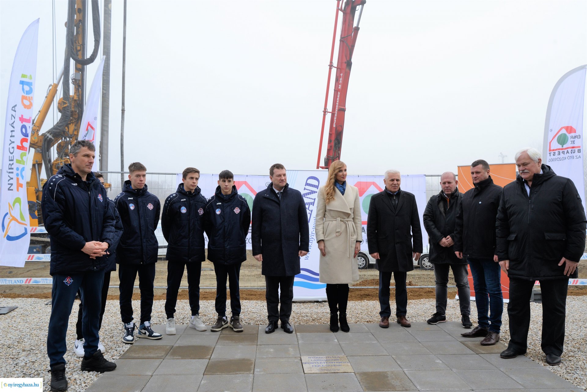 Letették az új stadion alapkövét