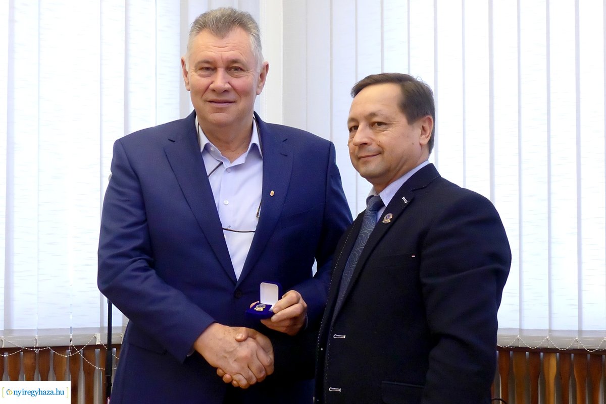 Lions adomány a kórháznak