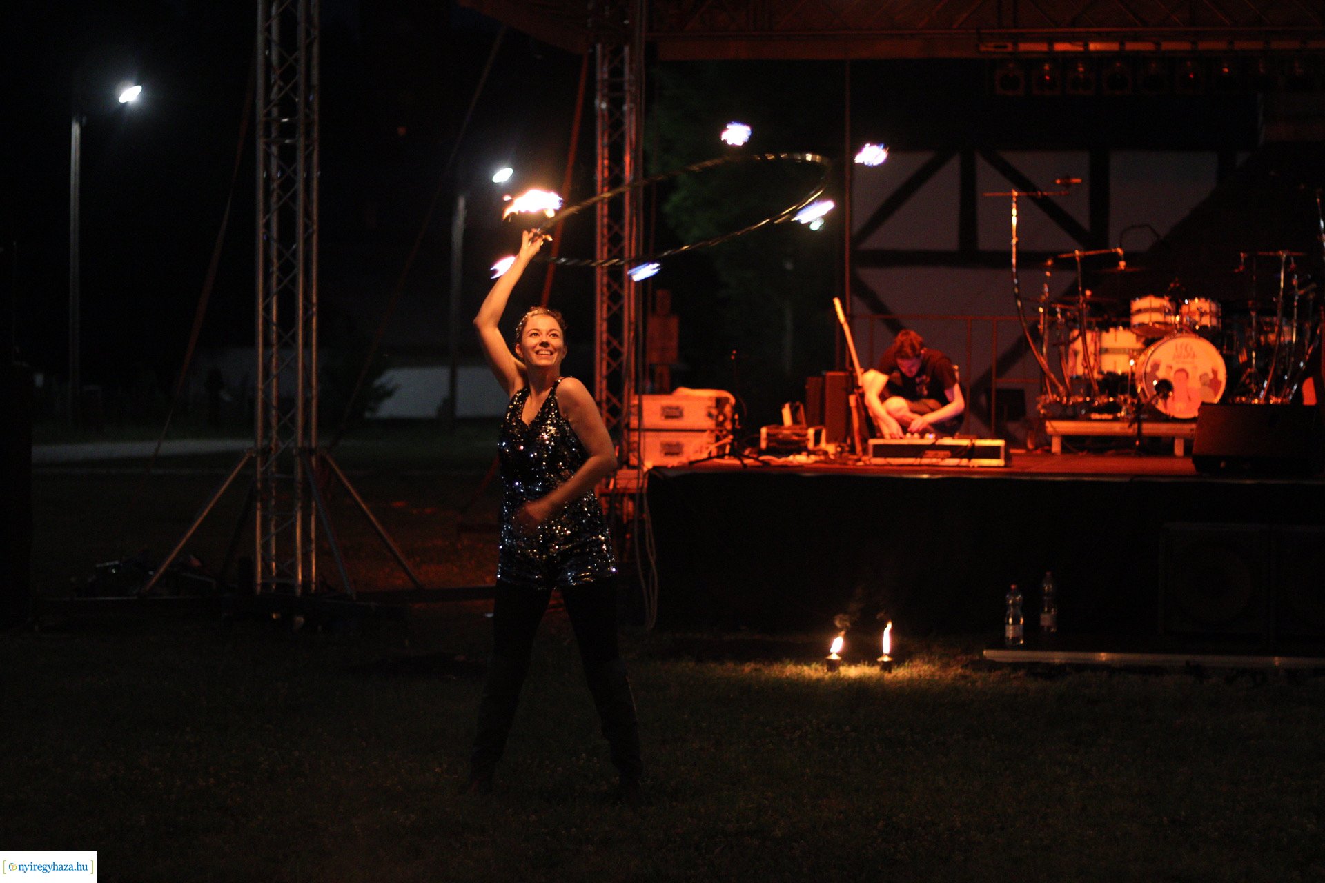 Lóci játszott Szent Iván éjjelén