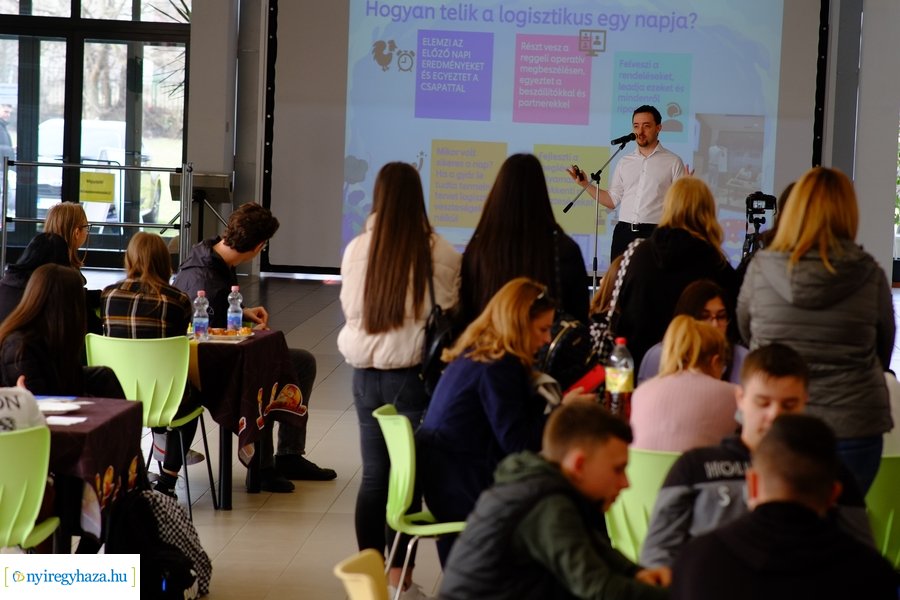 Logikai játék átadó az Inczédyben