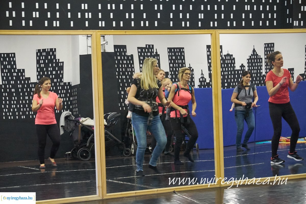 Lógjunk anyuval az új évben is