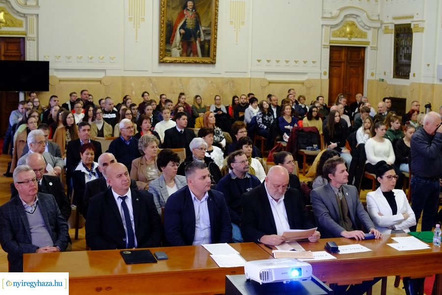 Lónyay konferencia a Megyeházán 20221129