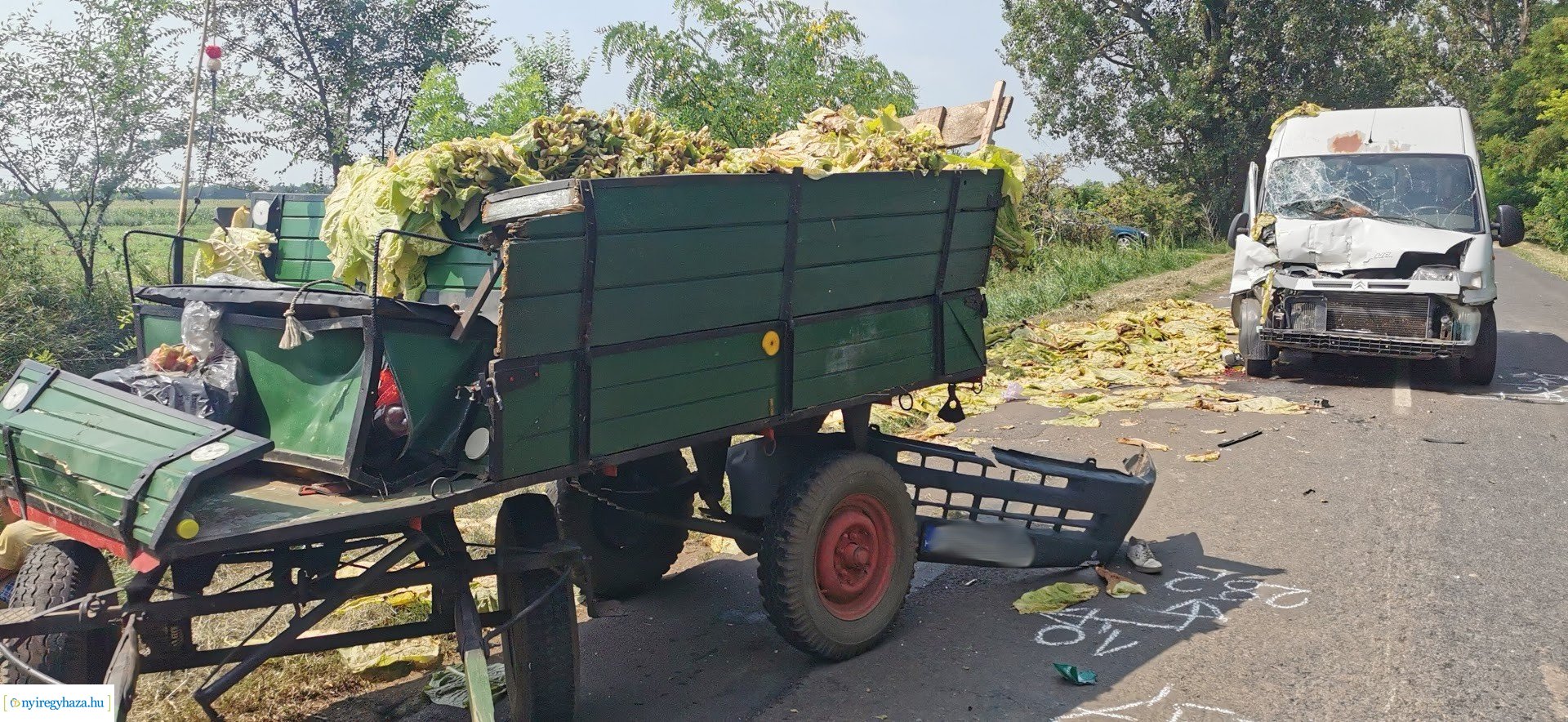 Lovaskocsival ütközött egy jármű Újfehértónál