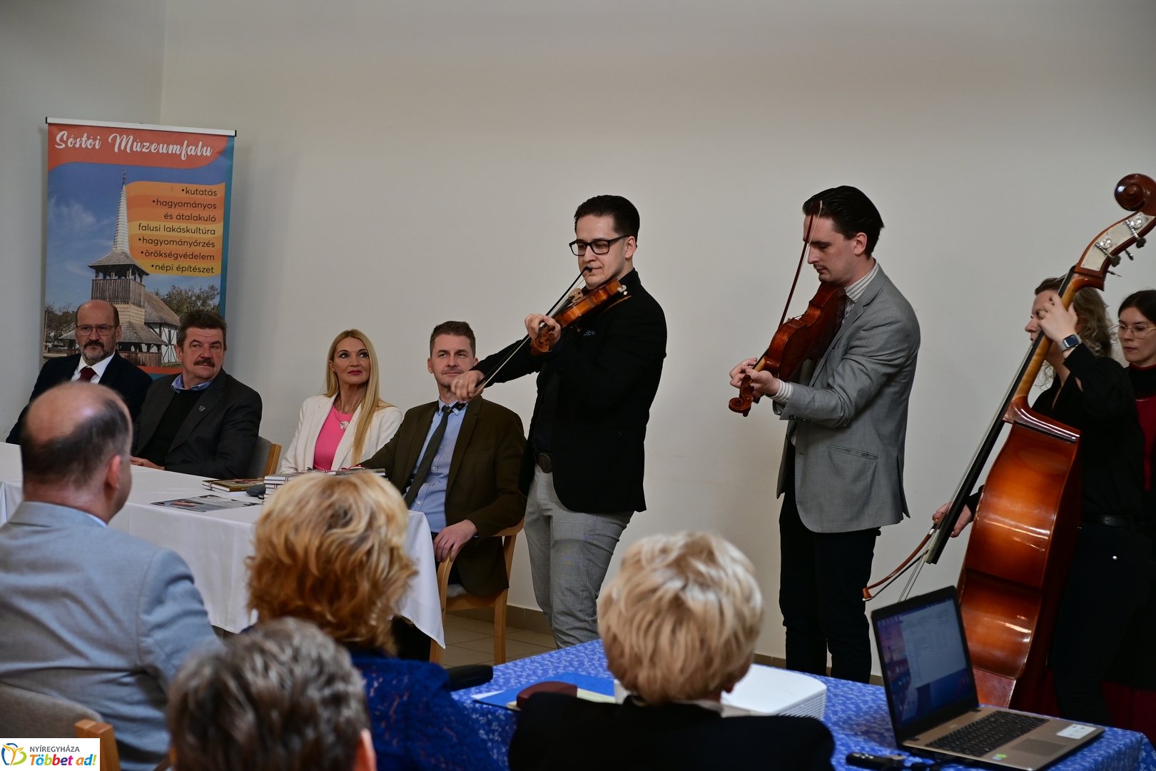 Luby konferencia a múzeumfaluban