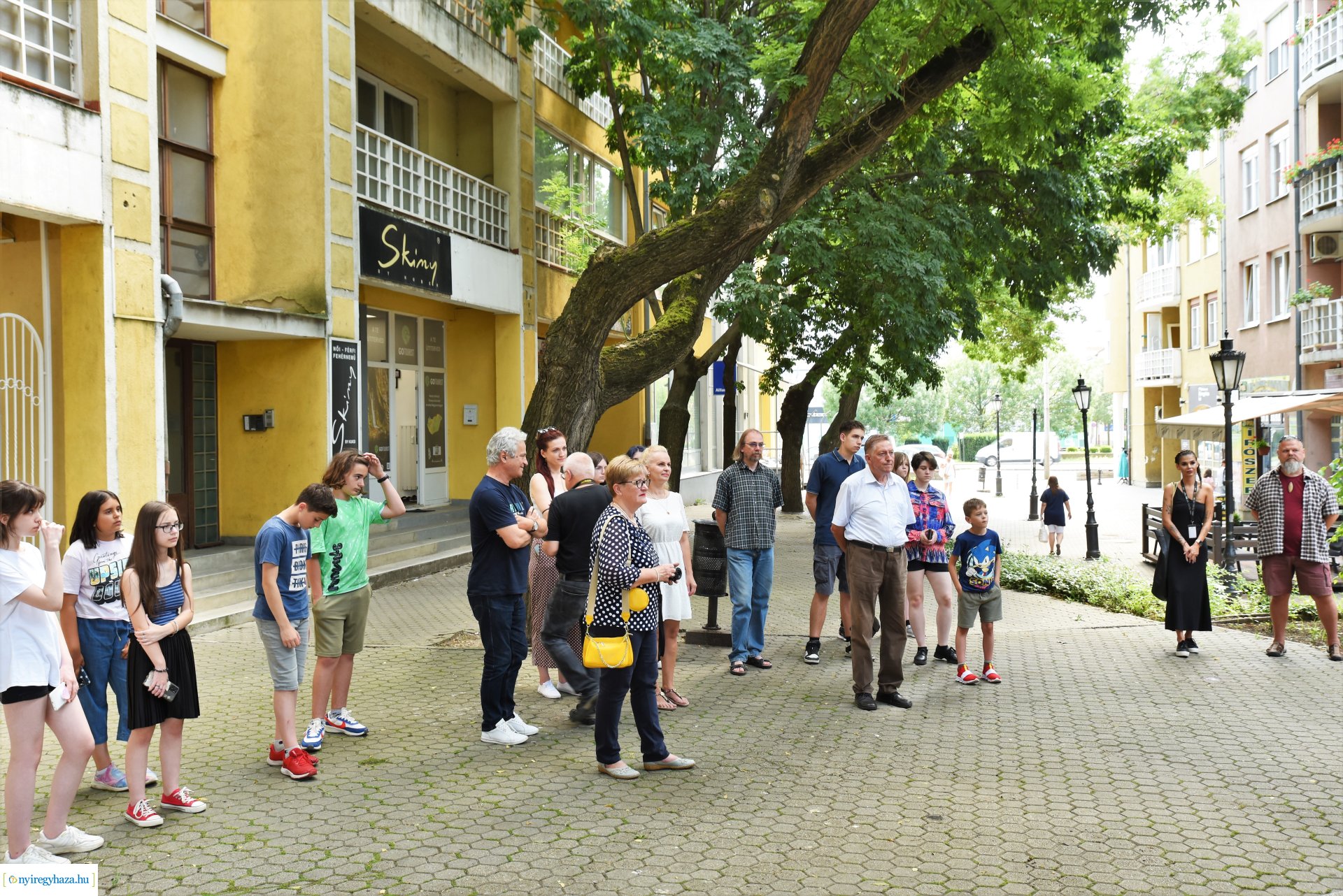 Madárlesen a Jászságban - kiállításmegnyitó a Nyírfa téri galérában