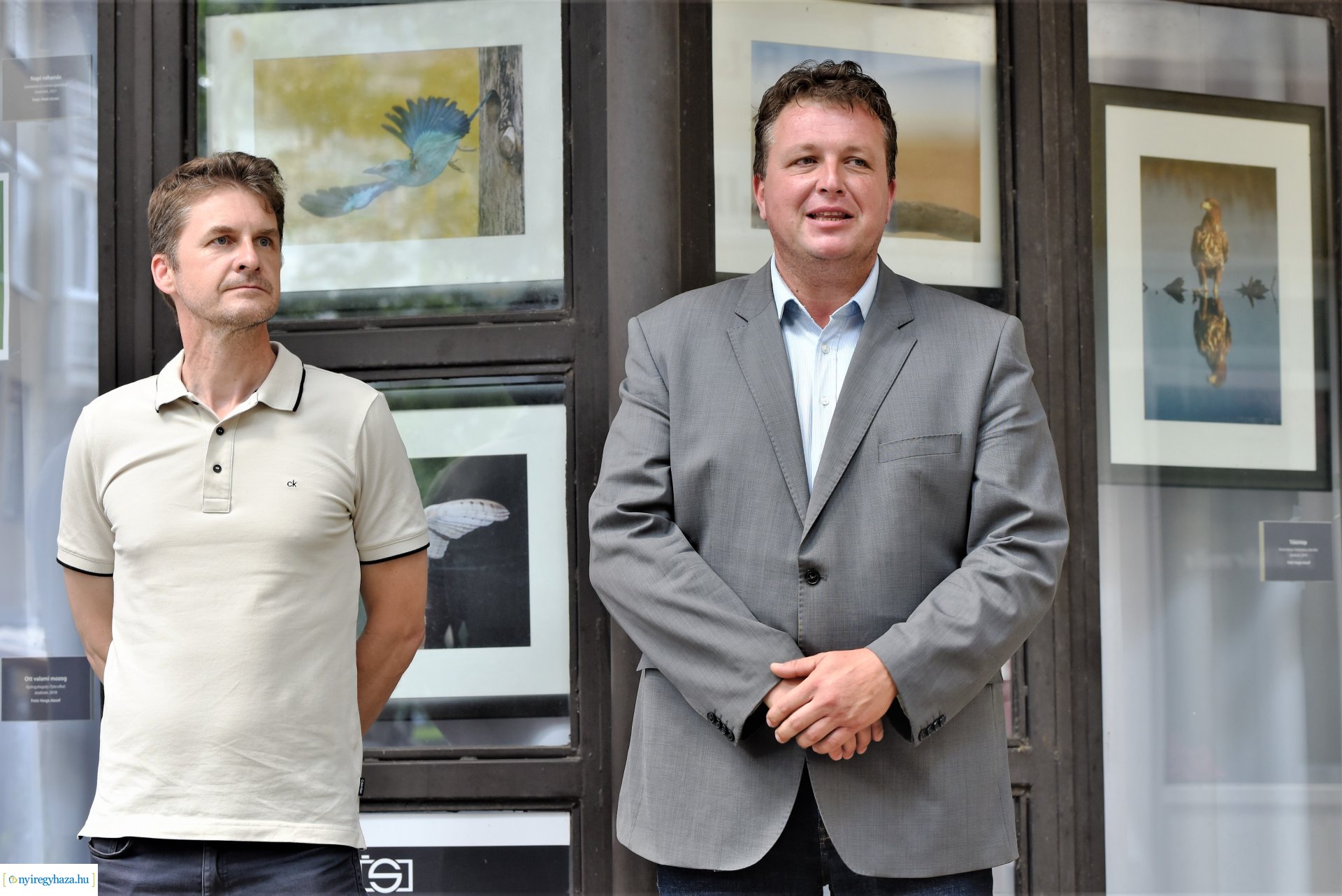 Madárlesen a Jászságban - kiállításmegnyitó a Nyírfa téri galérában