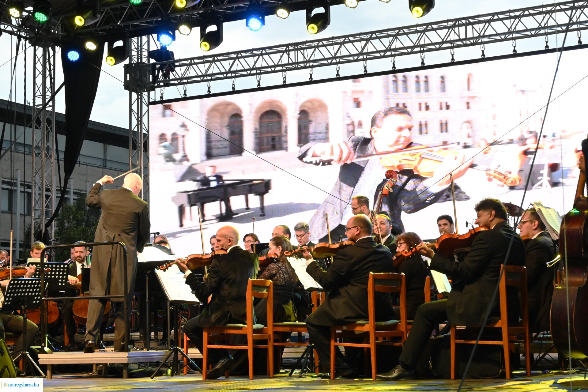 Mága Zoltán jubileumi koncertje a Kossuth téren