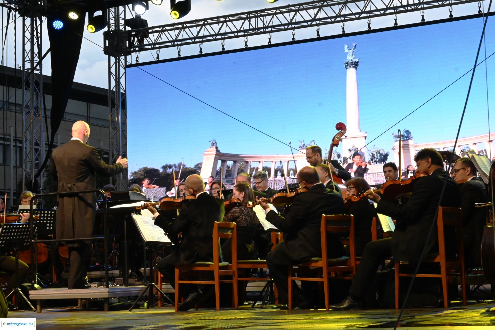 Mága Zoltán jubileumi koncertje a Kossuth téren