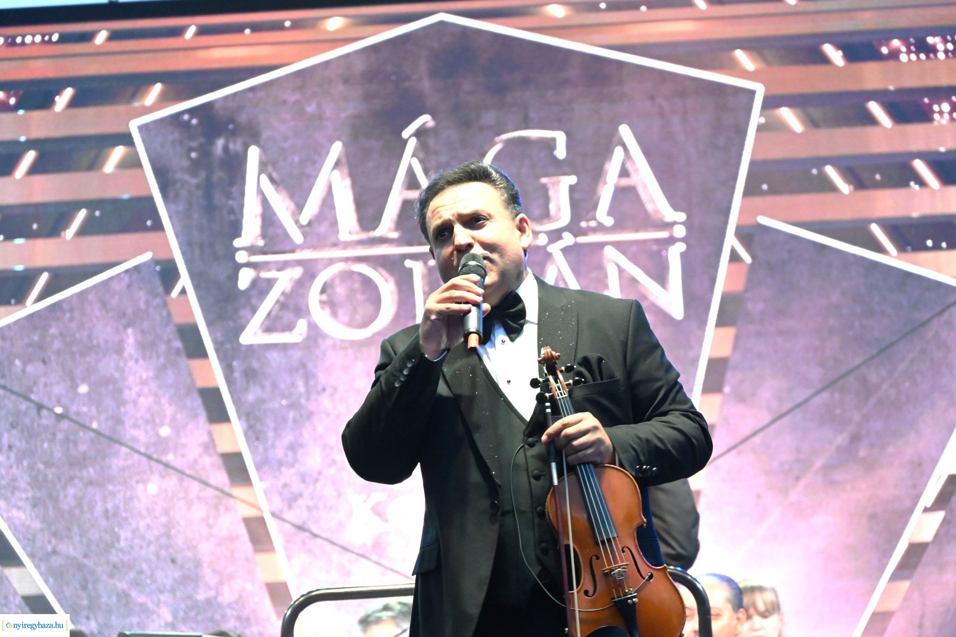 Mága Zoltán jubileumi koncertje a Kossuth téren
