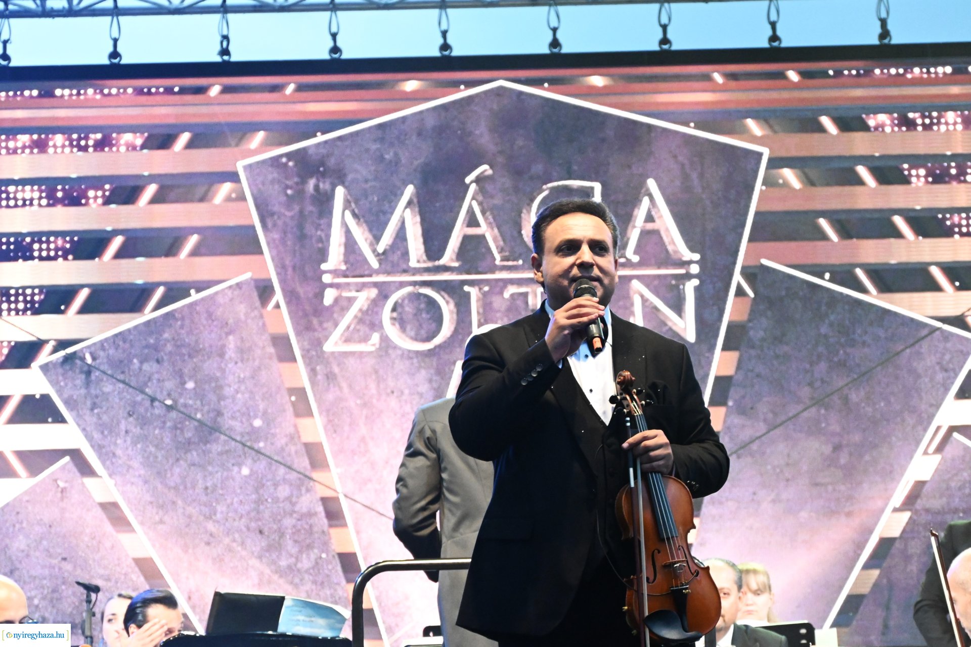 Mága Zoltán jubileumi koncertje a Kossuth téren