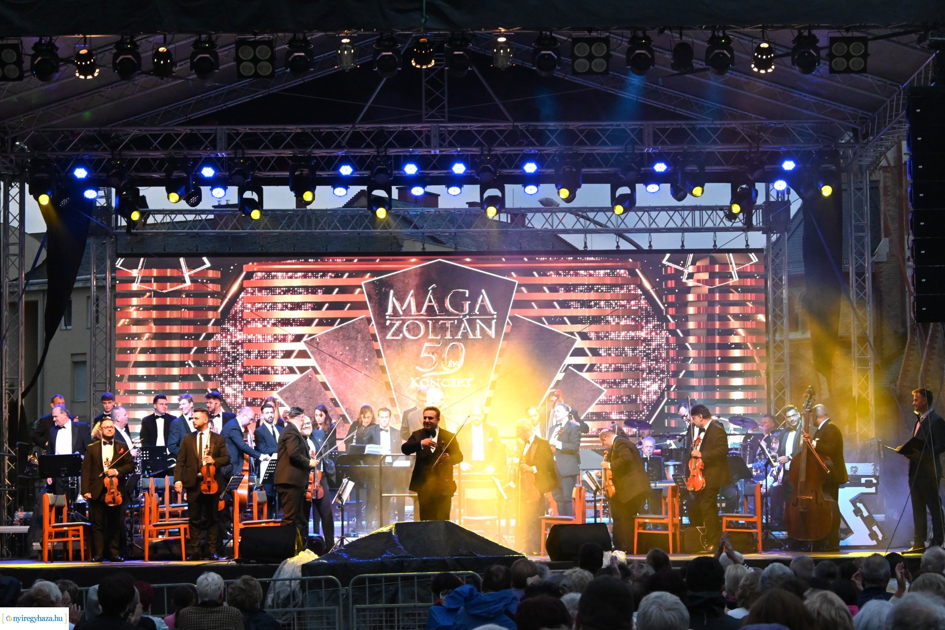 Mága Zoltán jubileumi koncertje a Kossuth téren