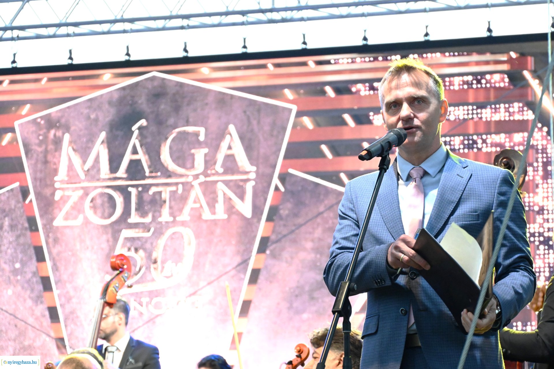 Mága Zoltán jubileumi koncertje a Kossuth téren