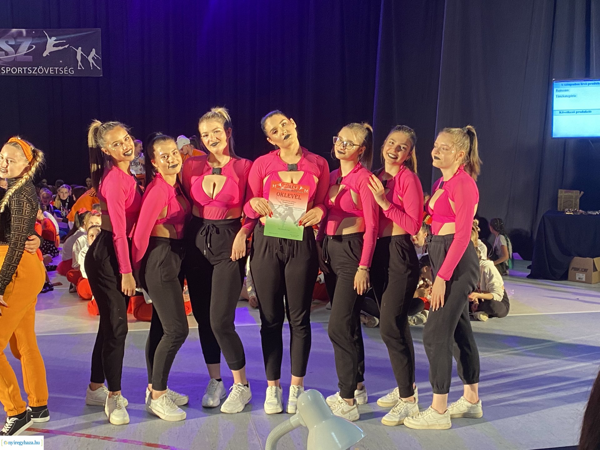 Magyar bajnokok a Street Dance School lányai 