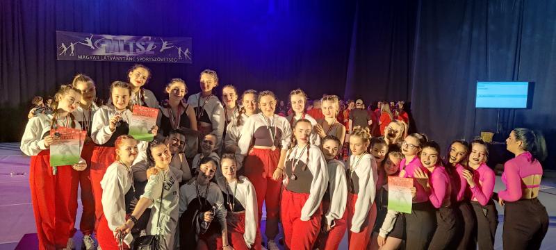 Magyar bajnokok a Street Dance School lányai 