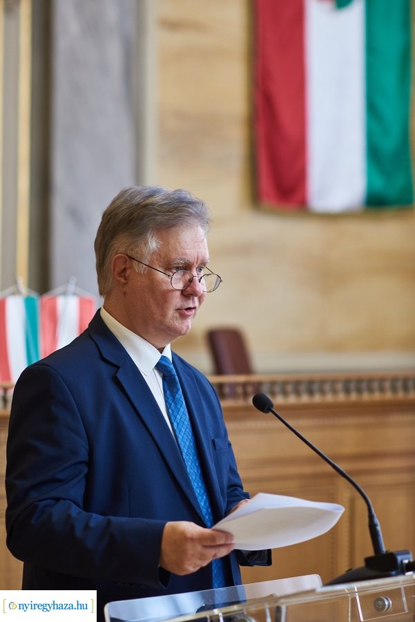 Magyar Érdemrend Lovagkereszt kitüntetés átadó a Városházán