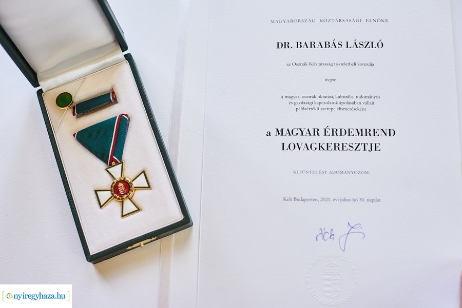 Magyar Érdemrend Lovagkereszt kitüntetés átadó a Városházán