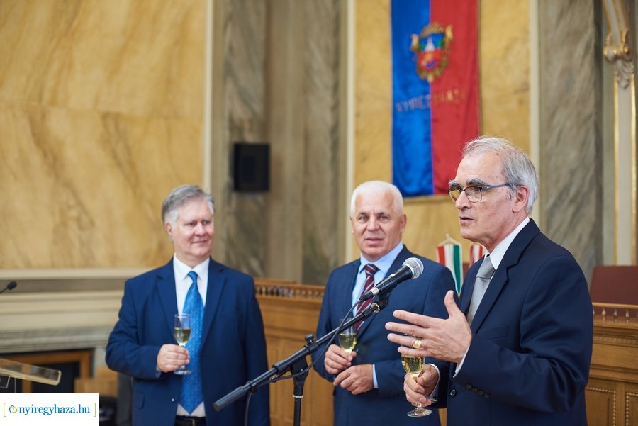 Magyar Érdemrend Lovagkereszt kitüntetés átadó a Városházán
