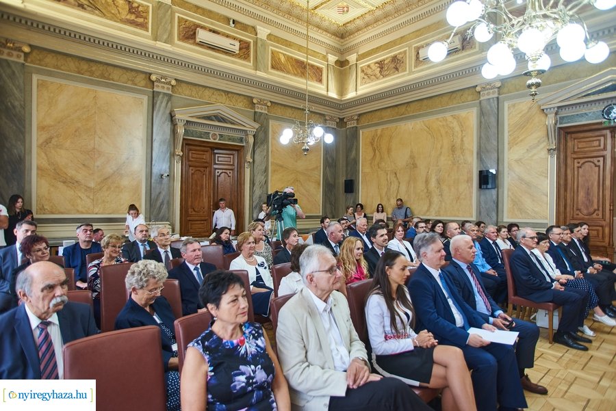 Magyar Érdemrend Lovagkereszt kitüntetés átadó a Városházán