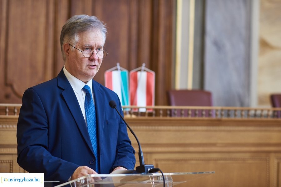 Magyar Érdemrend Lovagkereszt kitüntetés átadó a Városházán