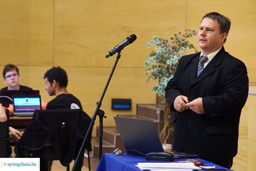 Magyar Ifjúsági Robot Kupa 2022