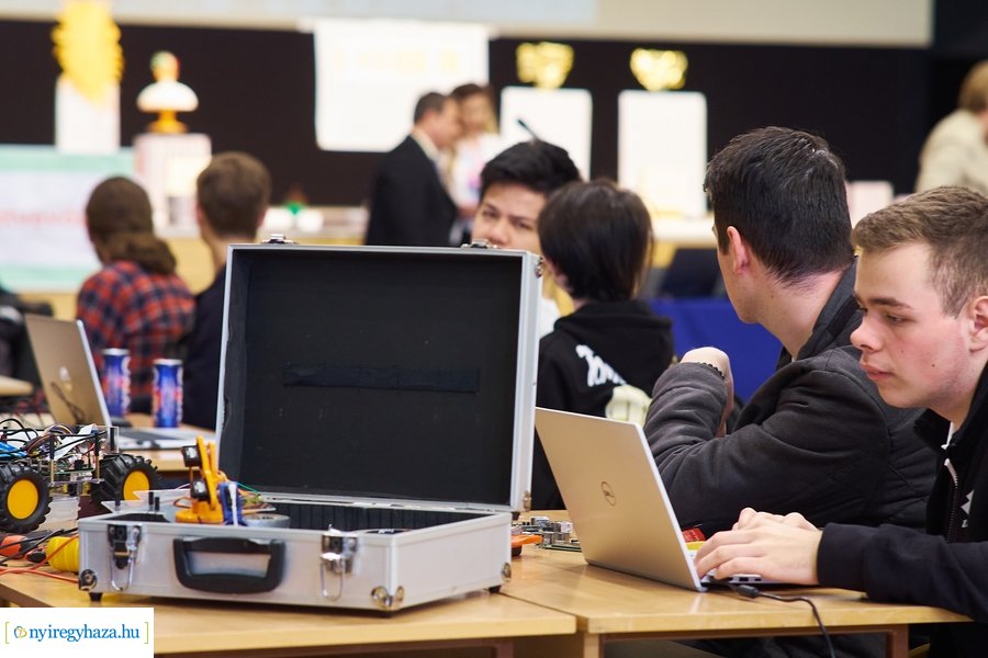 Magyar Ifjúsági Robot Kupa 2022