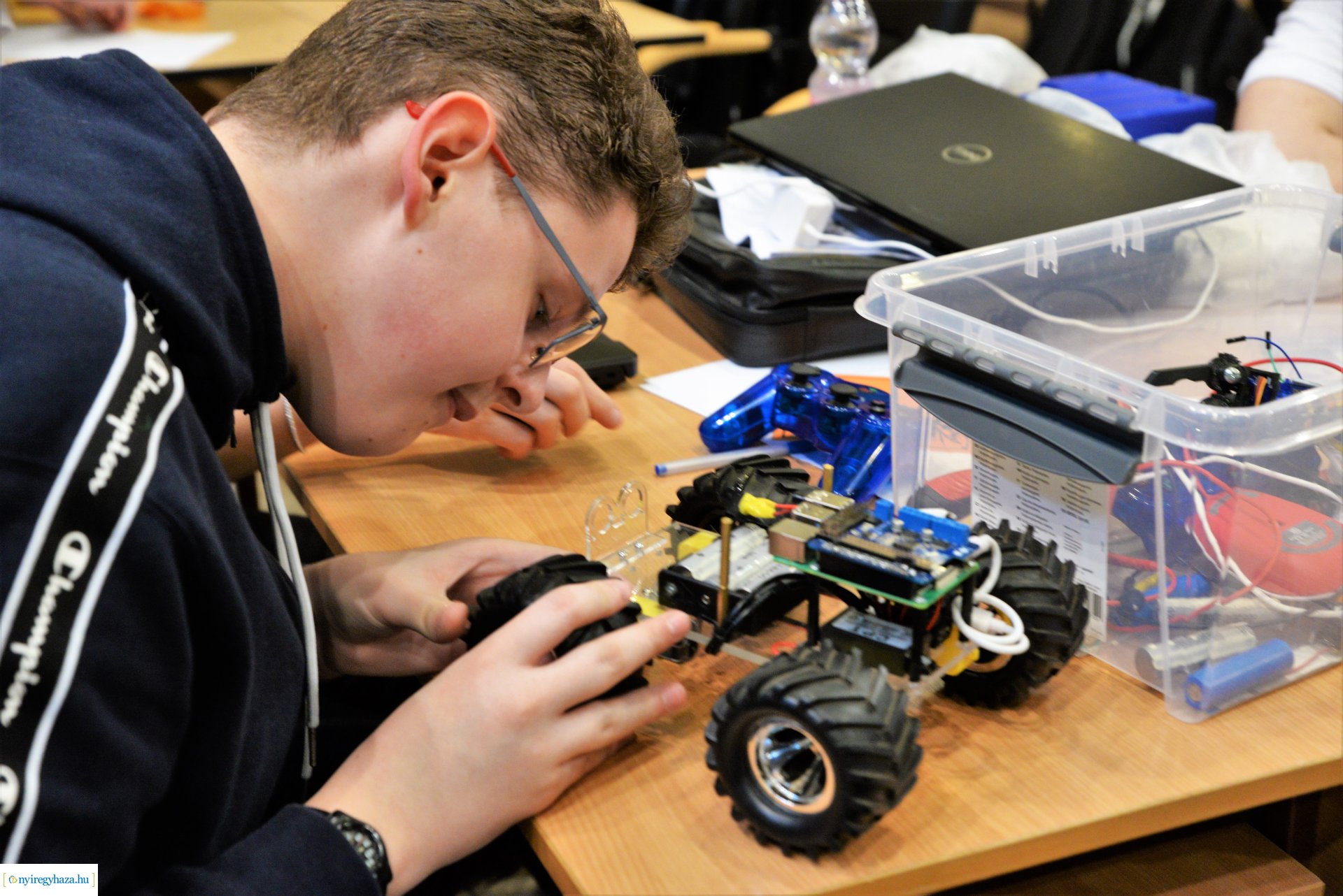 Magyar Ifjúsági Robot Kupa 2023