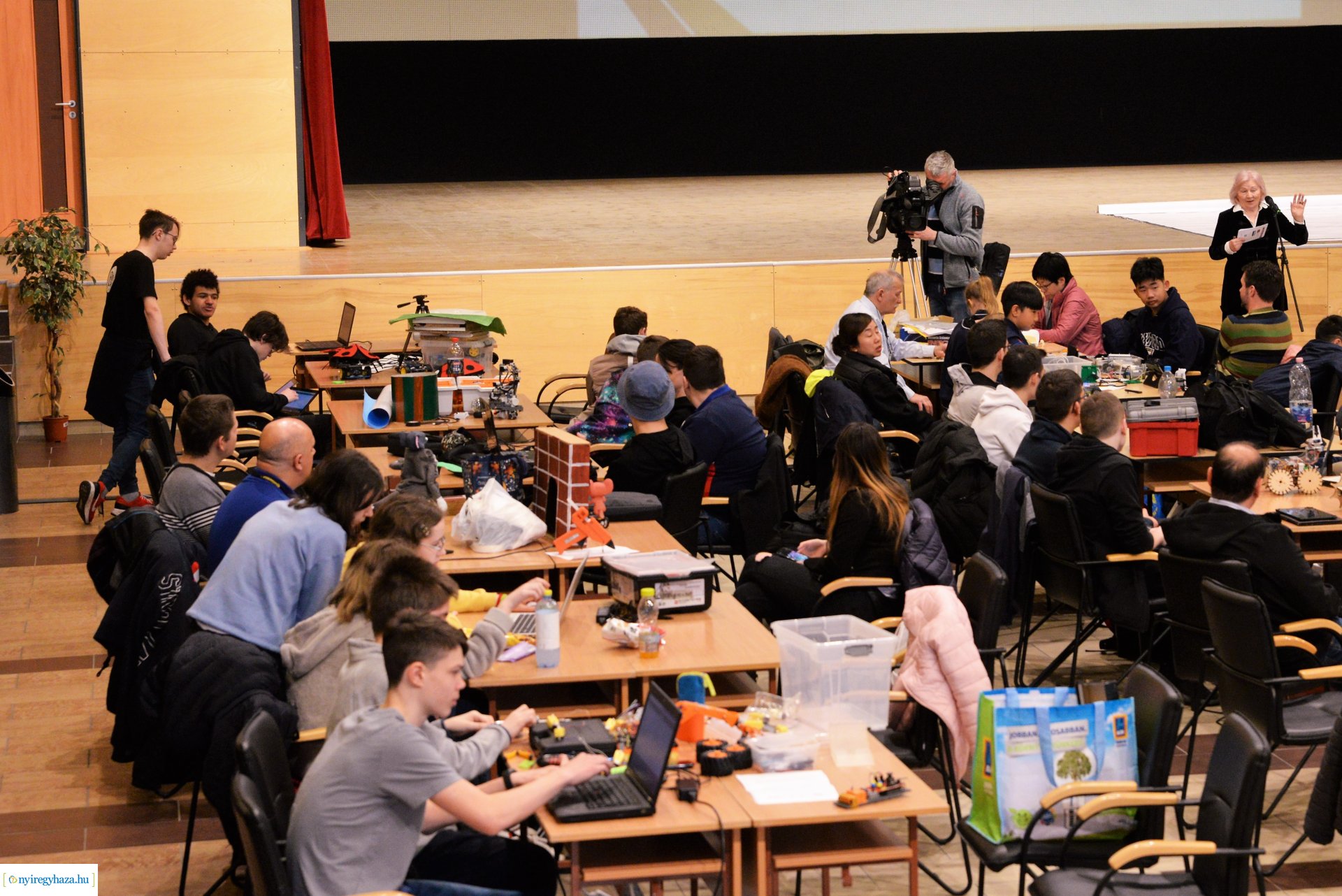 Magyar Ifjúsági Robot Kupa 2023