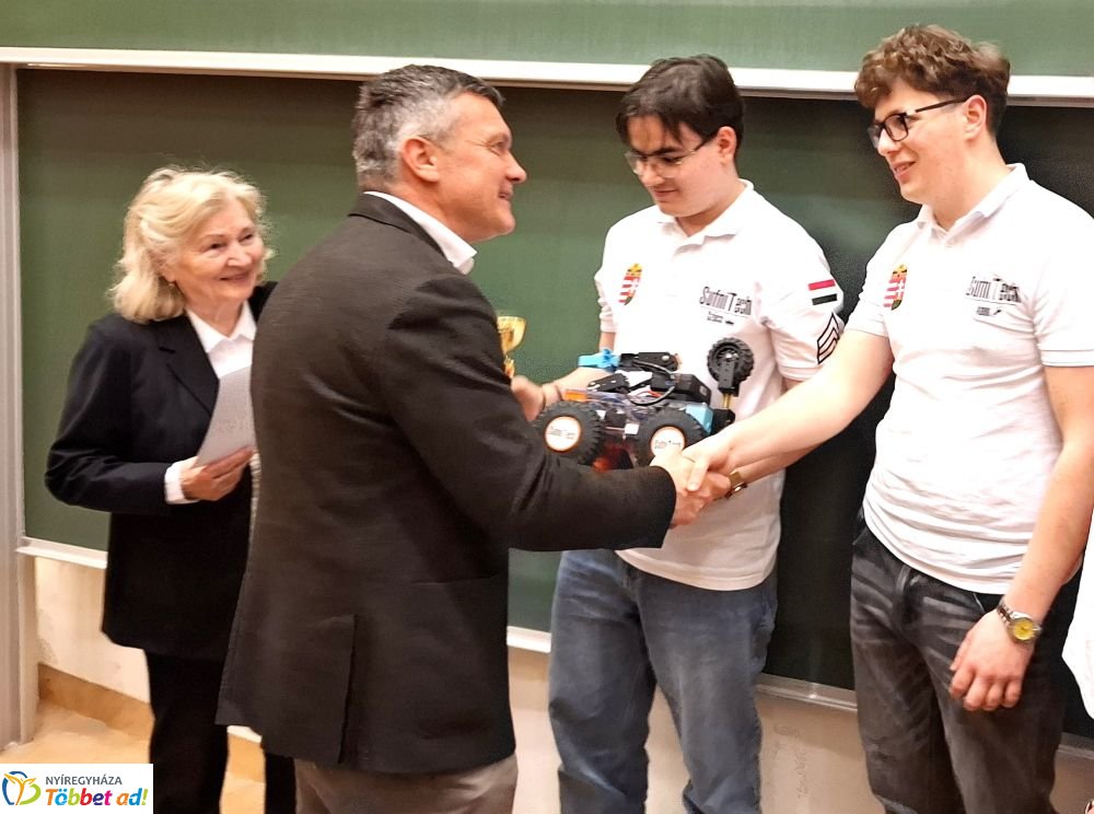 Magyar Ifjúsági Robot Kupa 2026