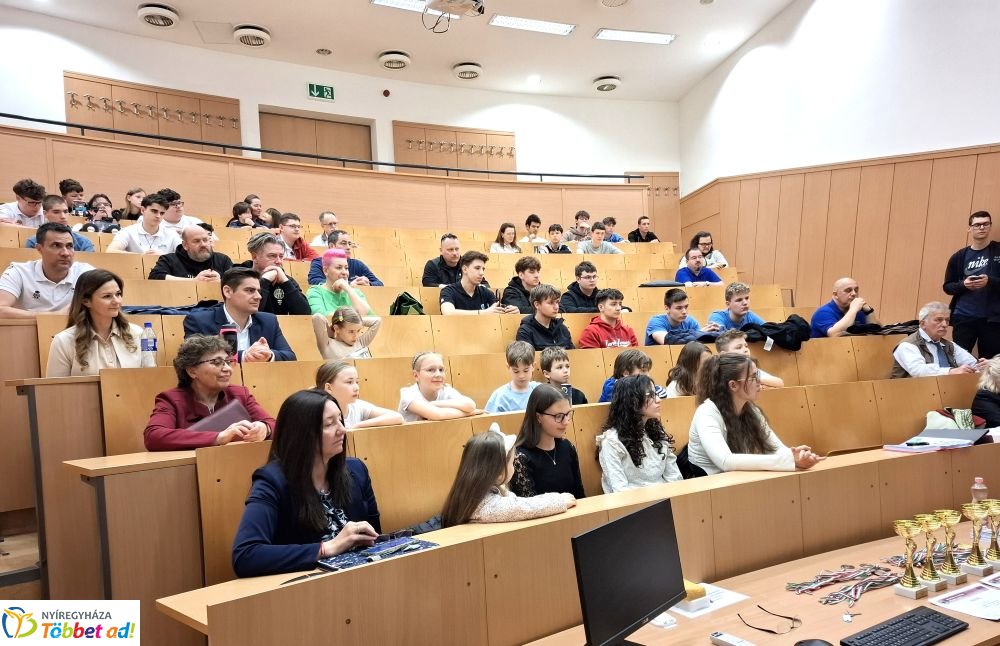 Magyar Ifjúsági Robot Kupa 2026