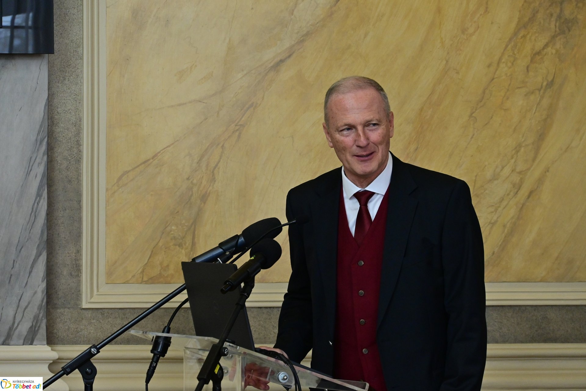 Magyar Közgazdász  Társaság konferenciája 2025 februárjában