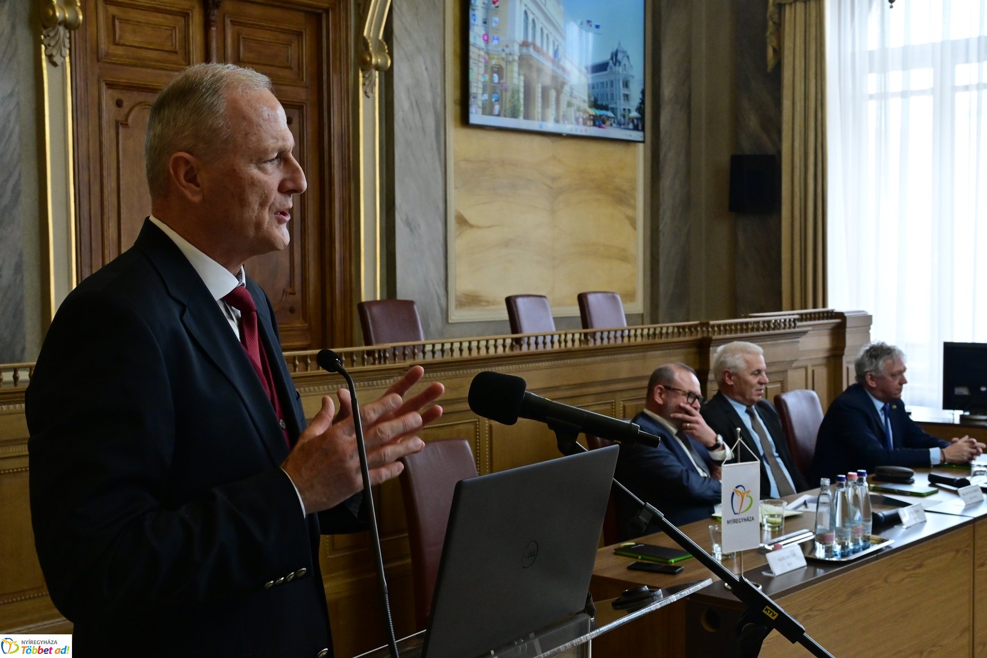 Magyar Közgazdász  Társaság konferenciája 2025 februárjában