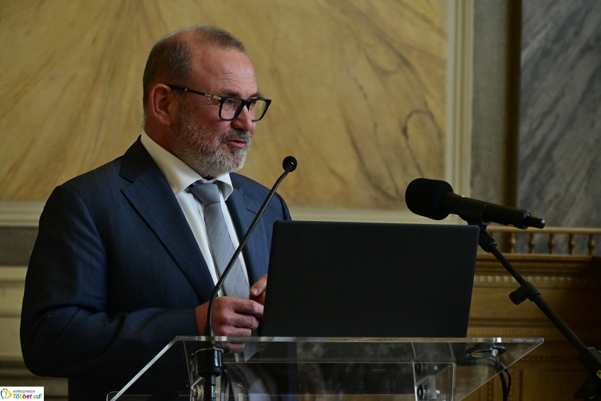 Magyar Közgazdász  Társaság konferenciája 2025 februárjában