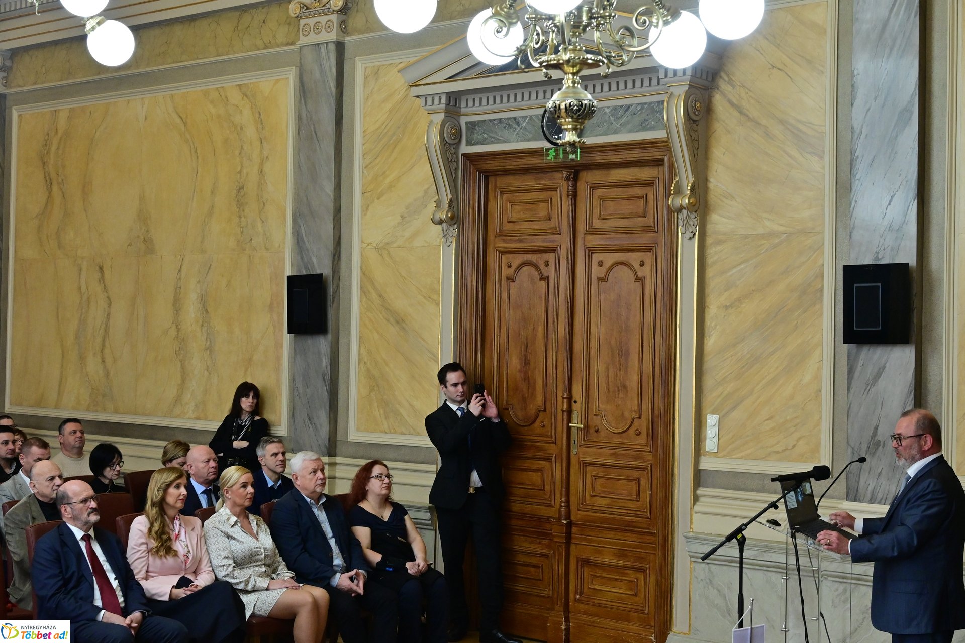 Magyar Közgazdász  Társaság konferenciája 2025 februárjában