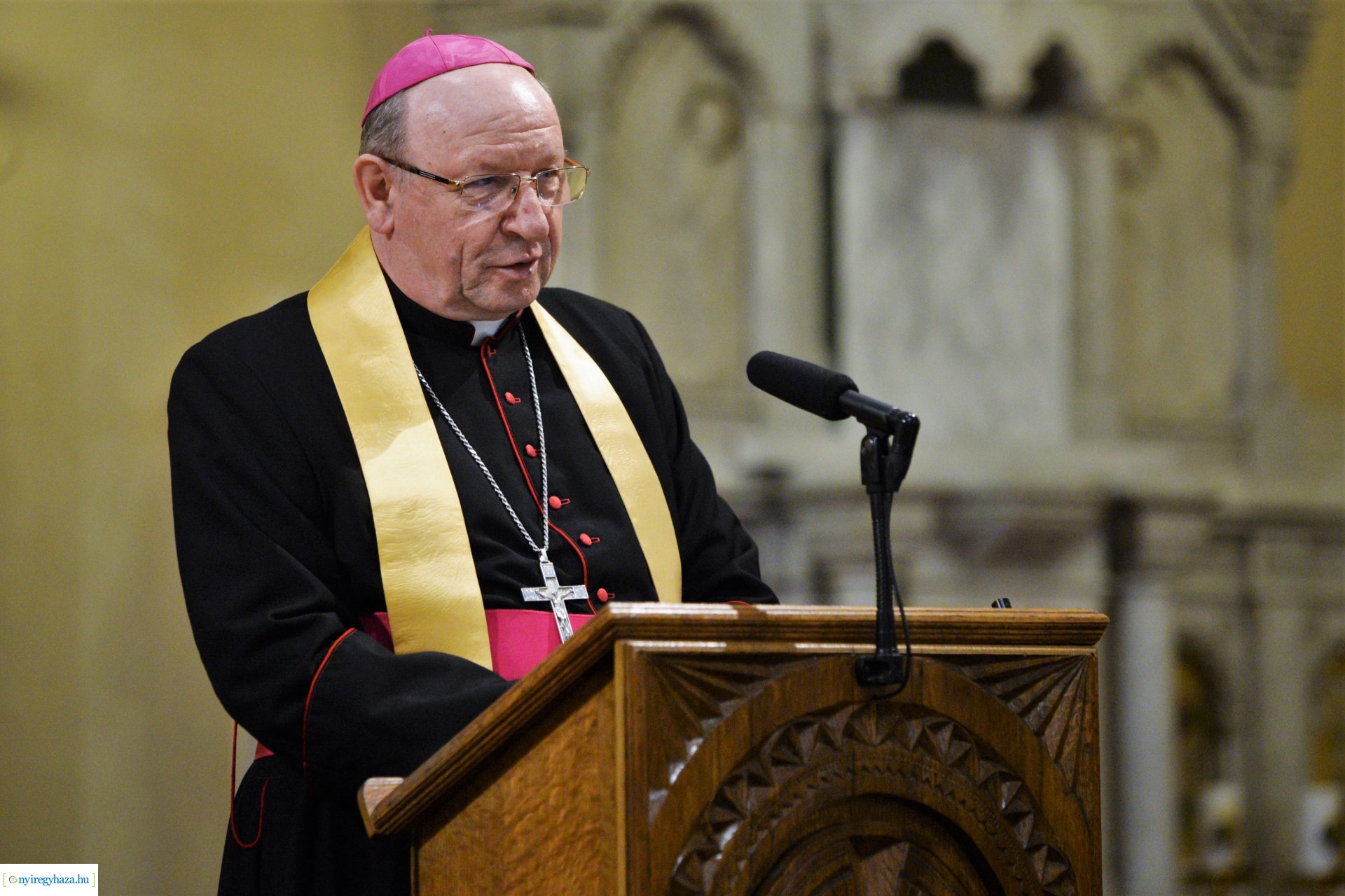 Magyarok Nagyasszonya-társszékesegyház - toronybemutató