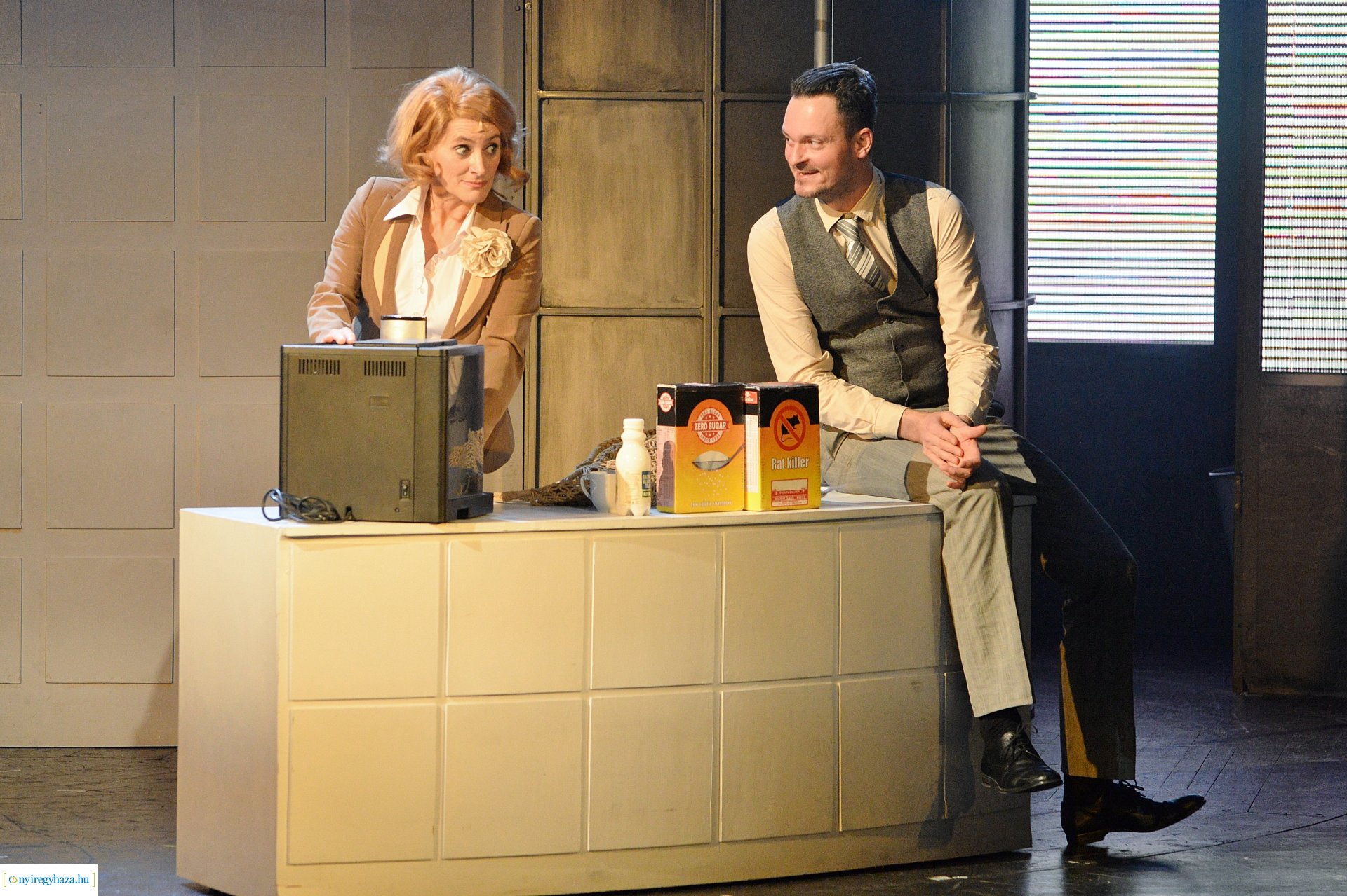 Magyarországi ősbemutató - 9-től 5-ig 