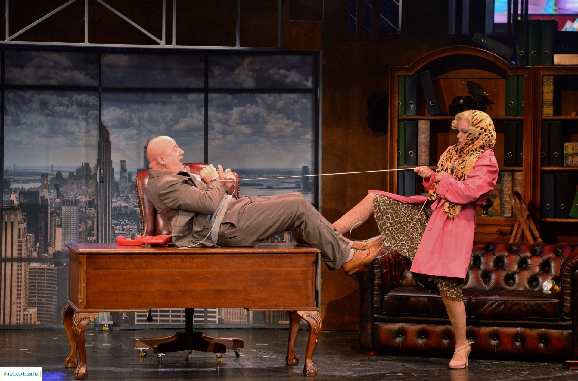 Magyarországi ősbemutató - 9-től 5-ig 