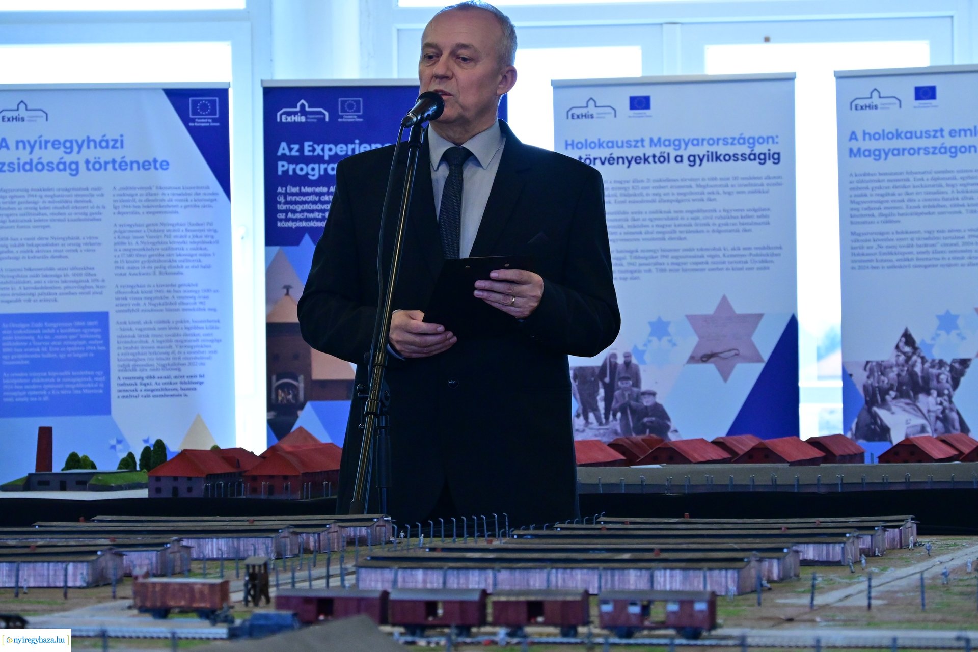 Makett kiállítás a Petőfi iskolában