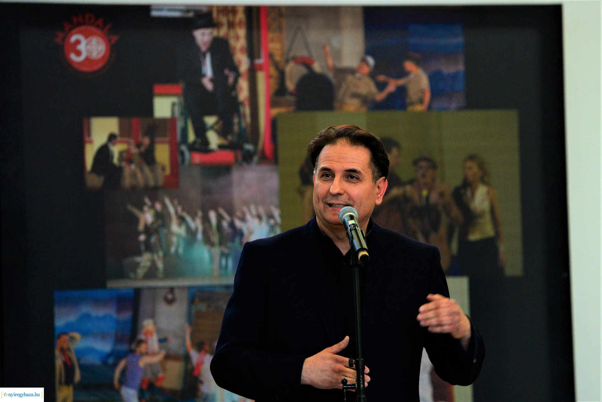 Mandala 30 - fotó és plakátkiállítás