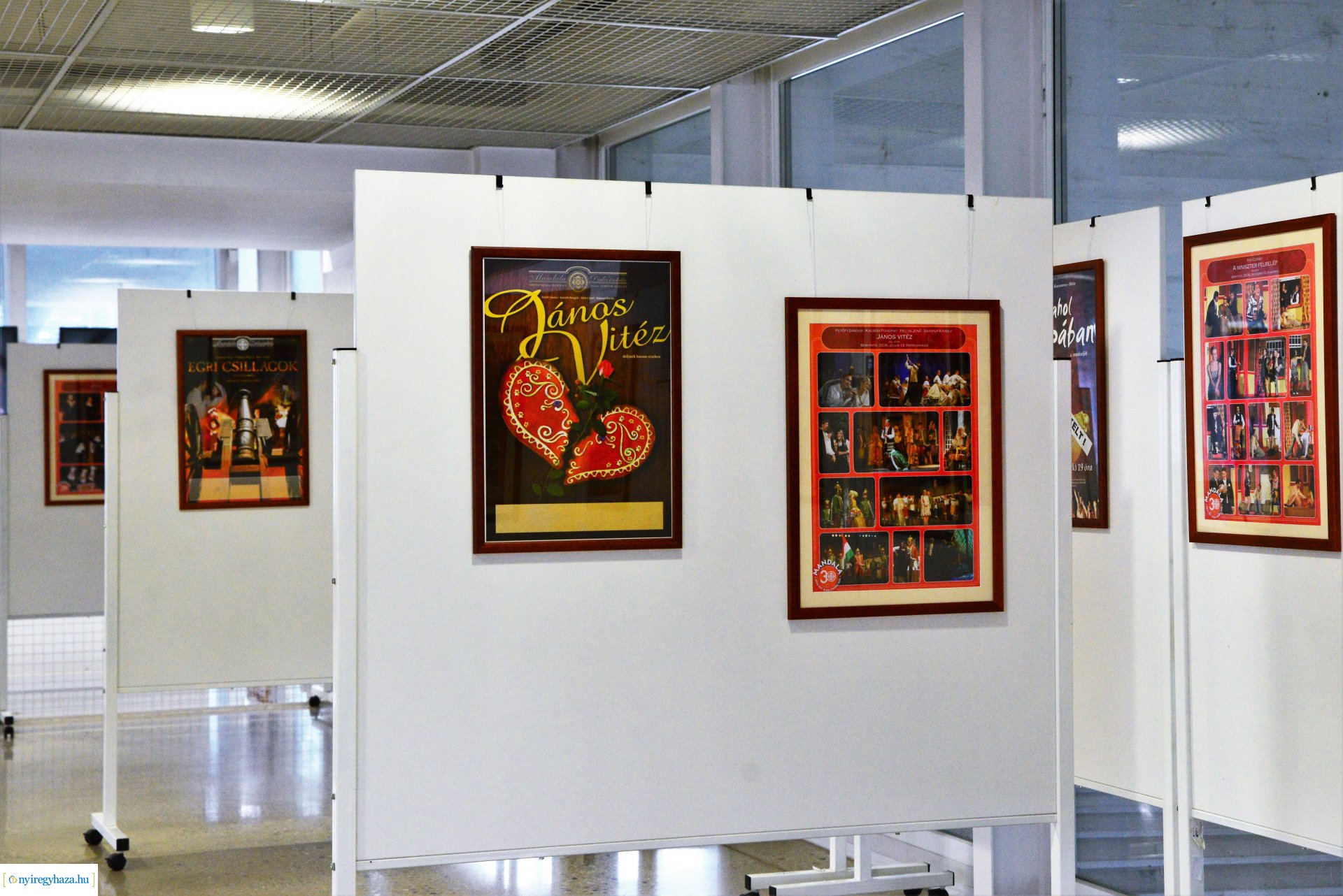 Mandala 30 - fotó és plakátkiállítás