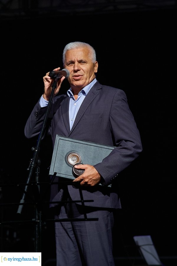 Mandala Nyár 2022 - Kalapács 60